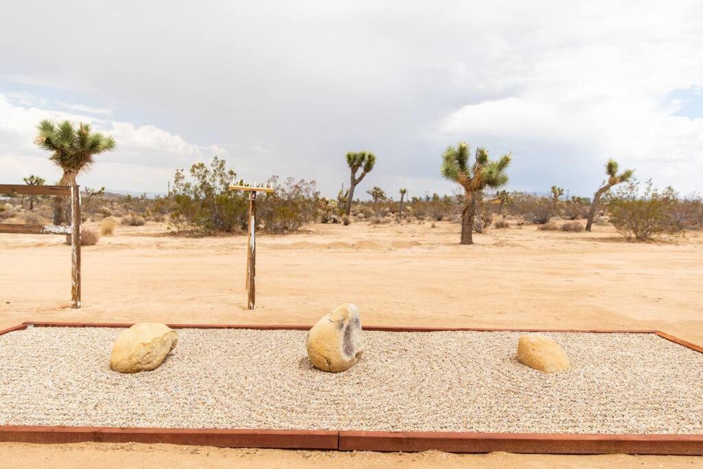 Cryptic Cabin-Tranquil Bohemian Getaway W/Hot Tub Villa Yucca Valley Dış mekan fotoğraf